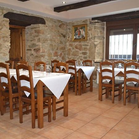 Hotel Rural Val Dos Pigarros Lubian ภายนอก รูปภาพ